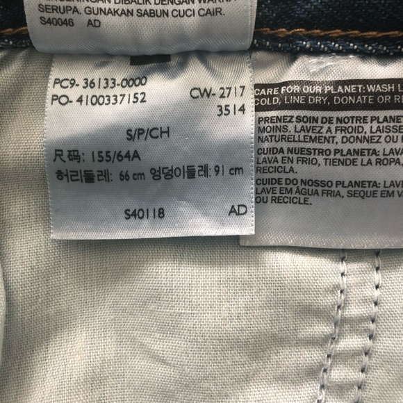 Levi's Medium Wash Distressed Overalls Size S - Picture 16 of 16